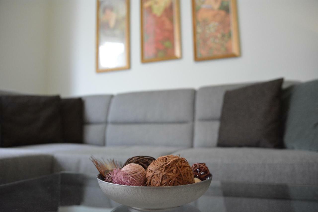 Apartment In The Heart Of Praga Esterno foto
